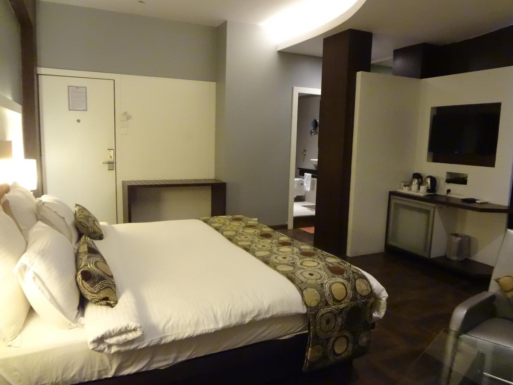 Hotel Galaxy Mumbai Dış mekan fotoğraf