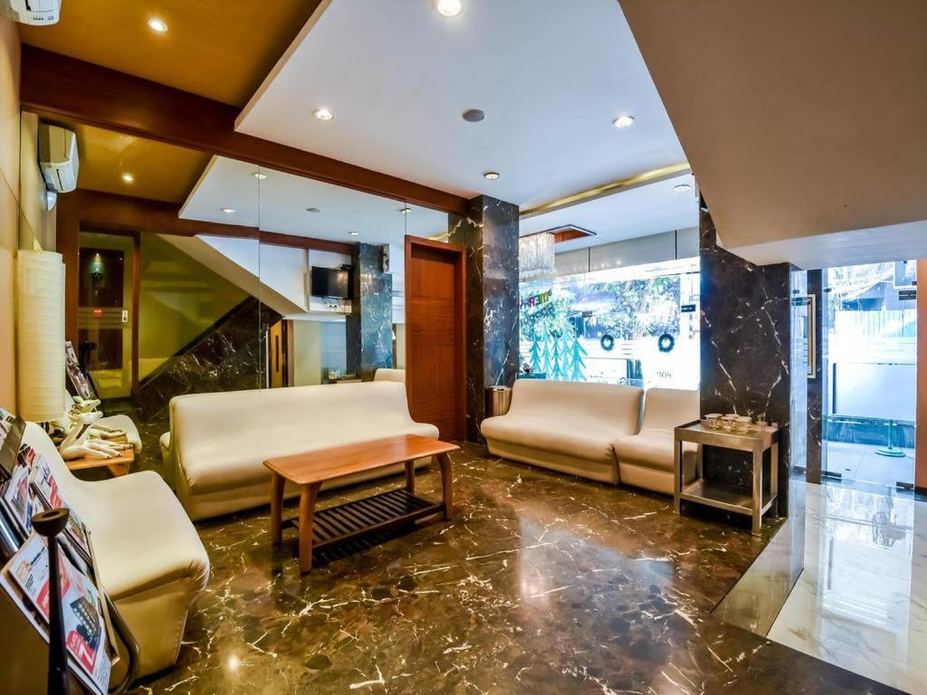 Hotel Galaxy Mumbai Dış mekan fotoğraf